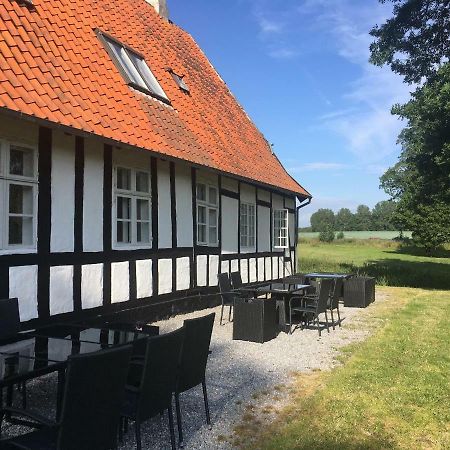 Herregaarden Jerstrup Bed and Breakfast Norre Esterbolle Esterno foto