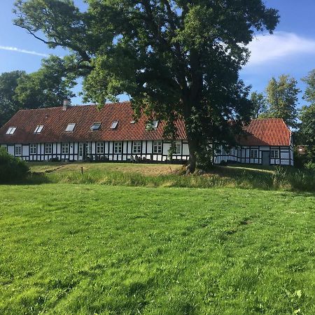 Herregaarden Jerstrup Bed and Breakfast Norre Esterbolle Esterno foto